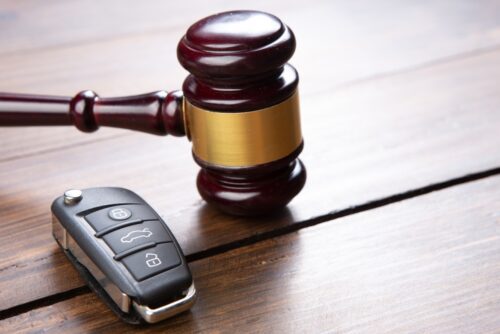 Vorläufige Fahrerlaubnisentziehung ein Jahr nach Verkehrsunfallflucht